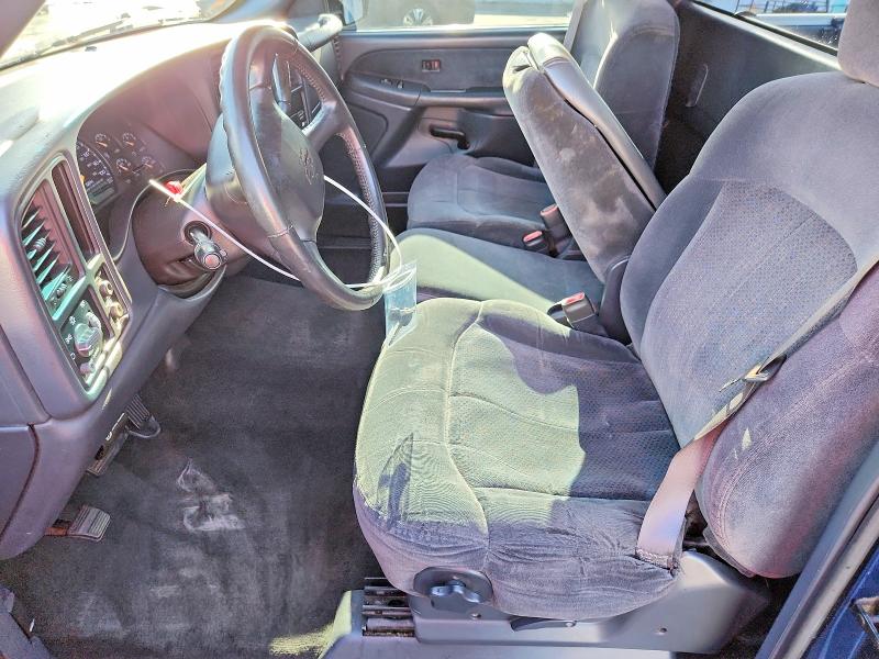 Photo 7 from auction – 2000 CHEVROLET SILVERADO with VIN 1GCEC14VXYZ268005