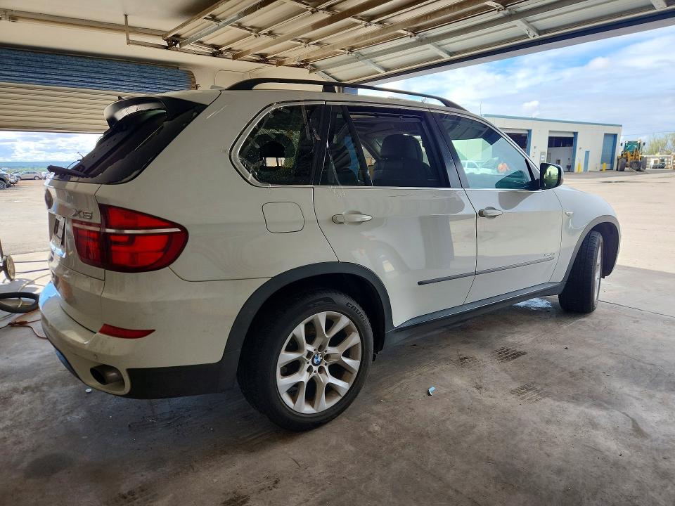 Zdjęcie 3 z aukcji – 2013 BMW X5 z VIN 5UXZV4C59D0B06705