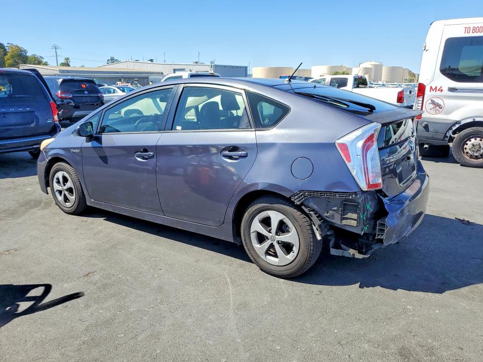 Photo 2 from auction – 2014 TOYOTA PRIUS with VIN JTDKN3DU6E1741862