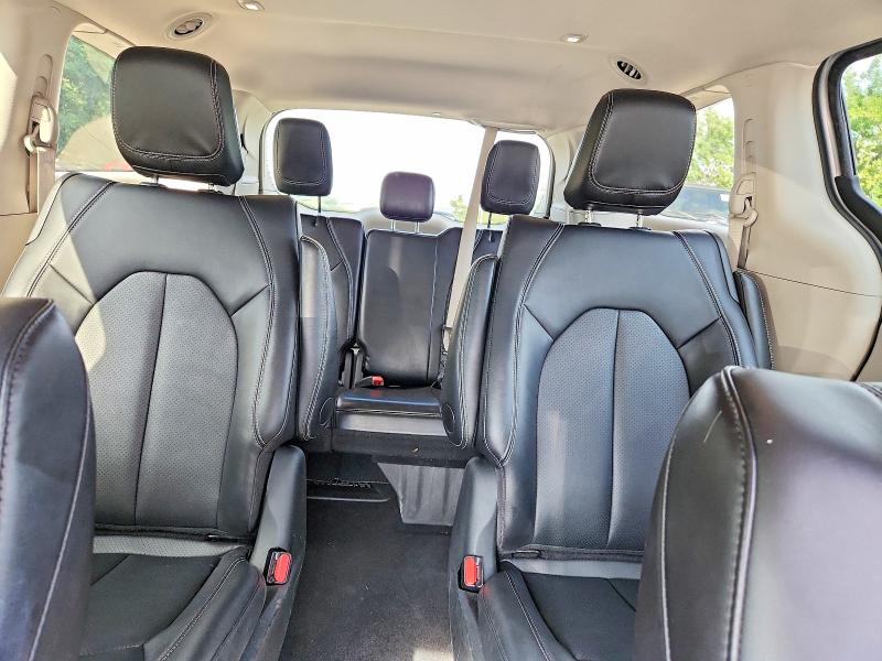 Снимка 10 от търг – 2024 CHRYSLER PACIFICA с VIN 2C4RC1S76RR141544