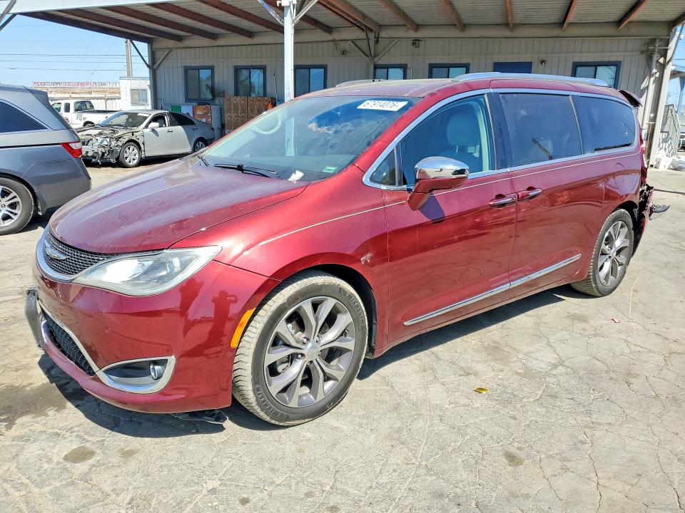 CHRYSLER PACIFICA 2018 с VIN 2C4RC1GGXJR112481 - Снимка от търг