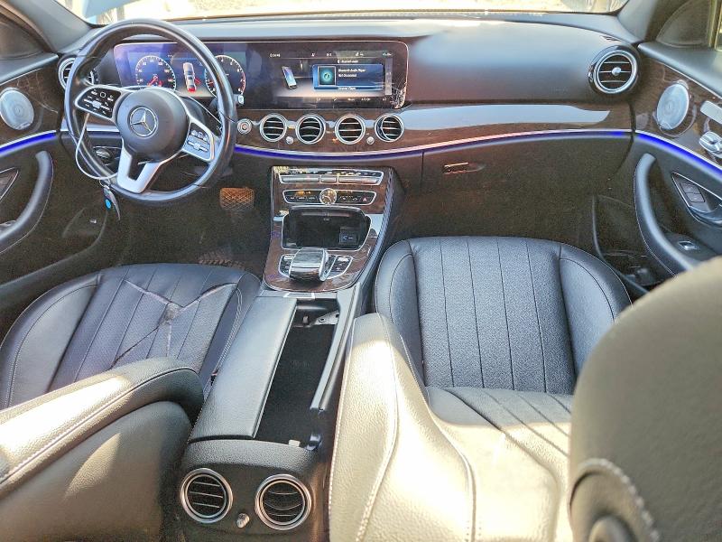 Снимка 8 от търг – 2020 MERCEDES-BENZ E с VIN W1KZF8DB1LA825680