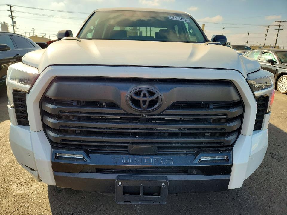 Photo 5 from auction – 2024 TOYOTA TUNDRA with VIN 5TFWC5DB8RX051888
