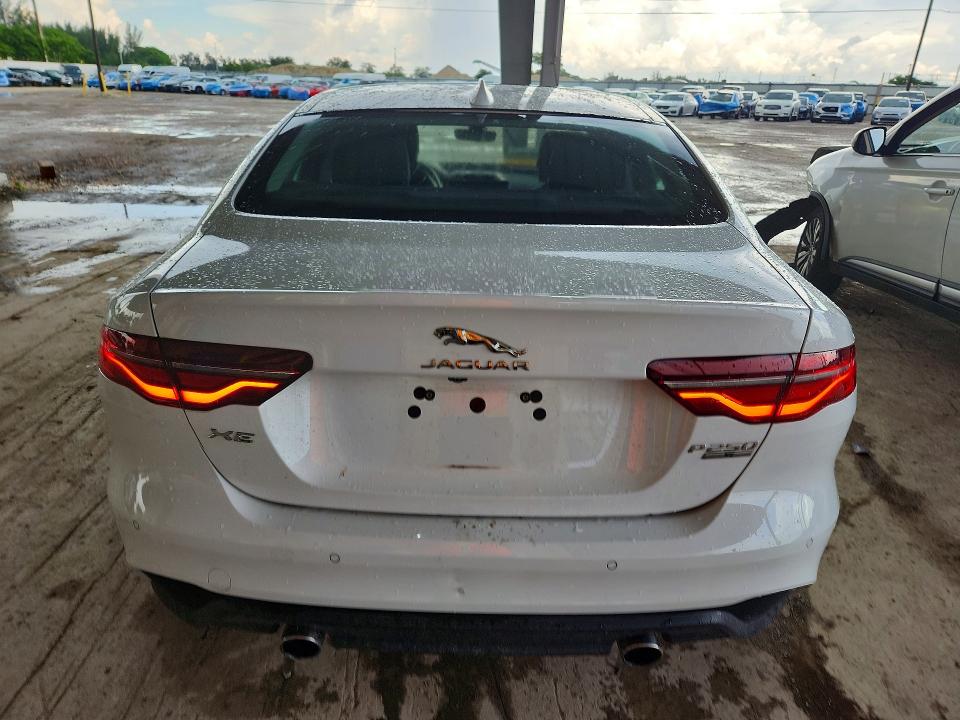Photo 6 from auction – 2020 JAGUAR XE with VIN SAJAE4FX9LCP62815