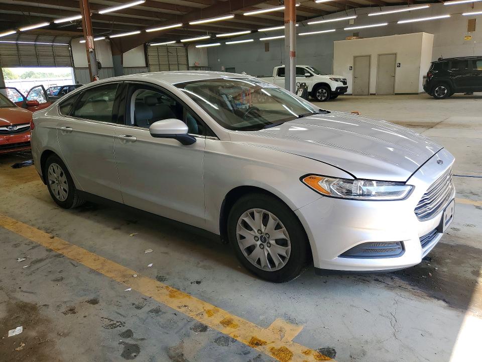 Photo 4 from auction – 2014 FORD FUSION with VIN 1FA6P0G71E5394021