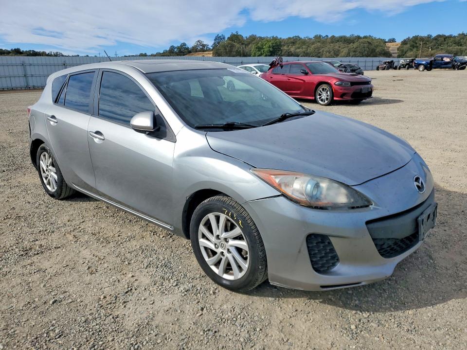 Photo 4 from auction – 2012 MAZDA 3 with VIN JM1BL1L82C1669554