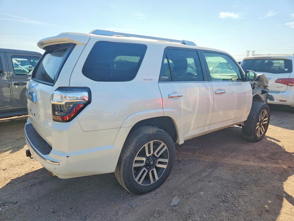 Photo 3 from auction – 2016 TOYOTA 4RUNNER with VIN JTEBU5JR0G5389397