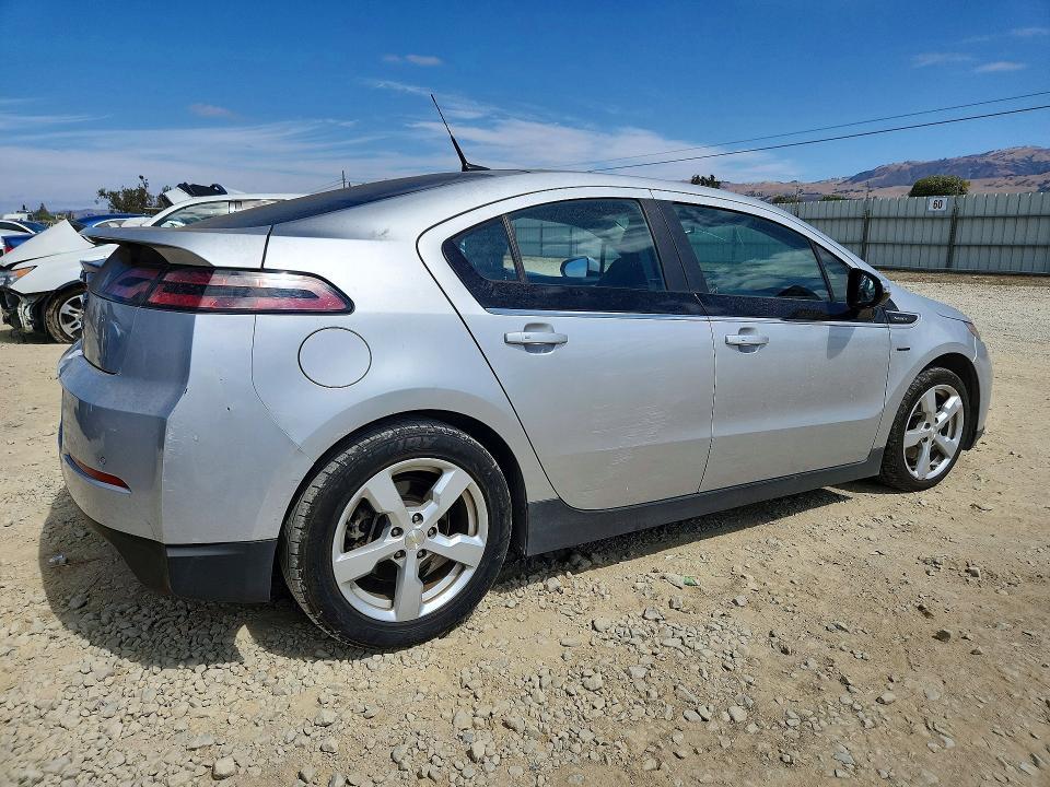 Zdjęcie 3 z aukcji – 2014 CHEVROLET VOLT z VIN 1G1RE6E45EU132252