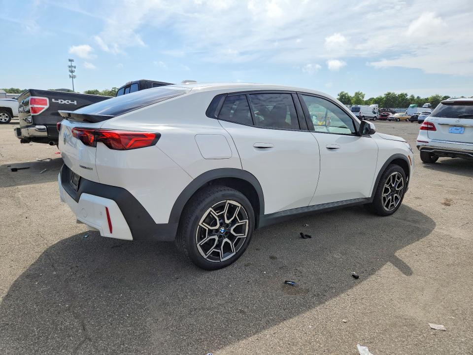 Снимка 3 от търг – 2025 BMW X2 с VIN WBX63GM04S5378495