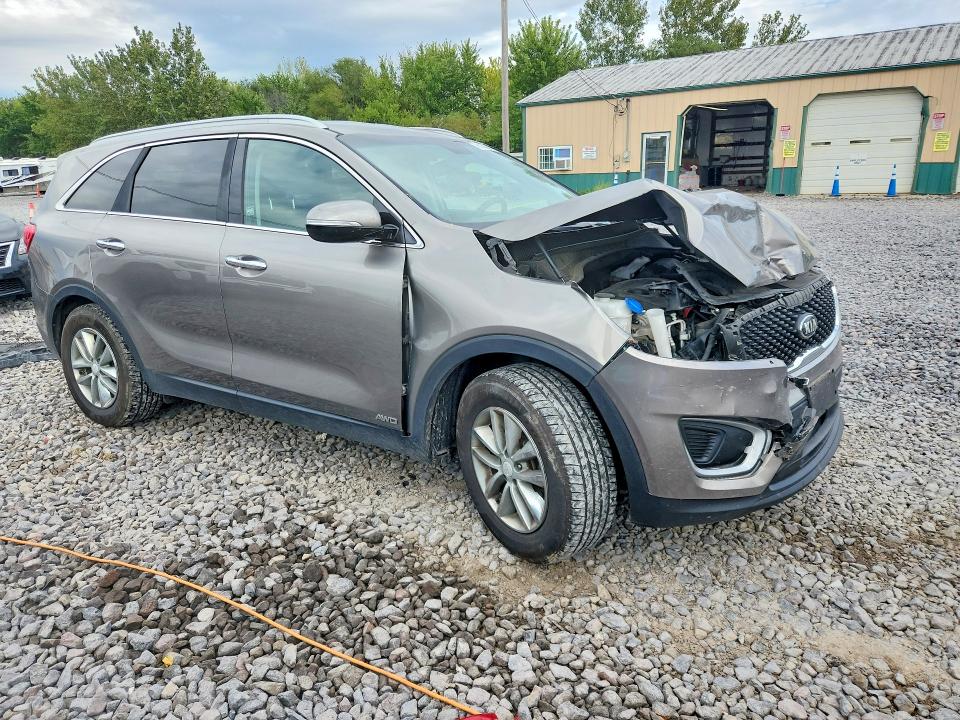Foto 4 de la subasta – 2016 KIA SORENTO con VIN 5XYPGDA30GG132996