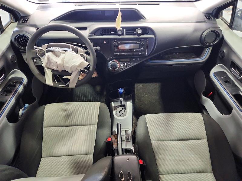 Photo 8 from auction – 2013 TOYOTA PRIUS C with VIN JTDKDTB3XD1544589