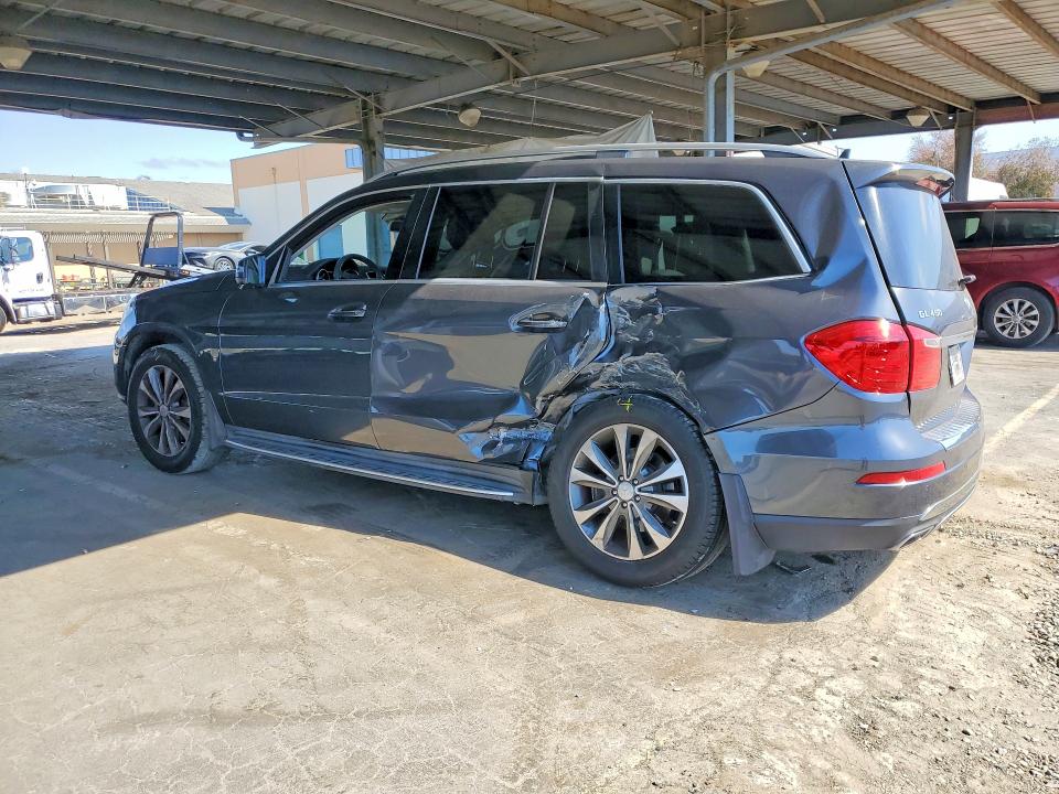 Photo 2 from auction – 2013 MERCEDES-BENZ GL with VIN 4JGDF7CE1DA224308