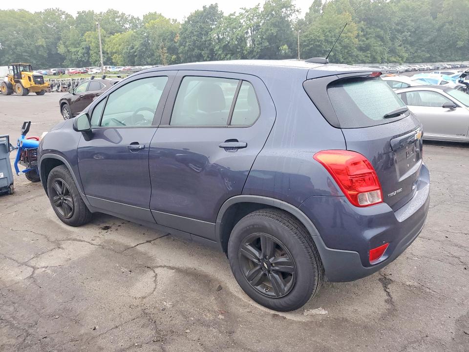 Photo 2 from auction – 2019 CHEVROLET TRAX with VIN 3GNCJNSB2KL114634