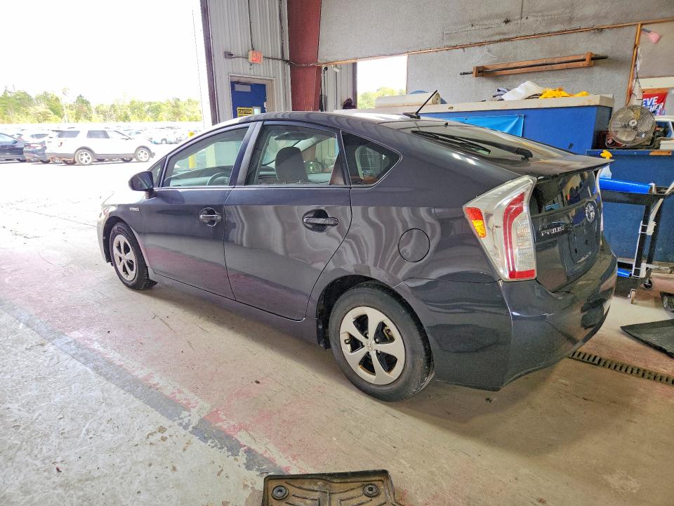 Photo 2 from auction – 2013 TOYOTA PRIUS with VIN JTDKN3DU7D5626744