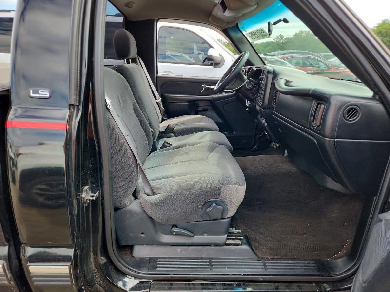 Photo 10 from auction – 2000 CHEVROLET SILVERADO with VIN 1GCEC14W3YZ272521
