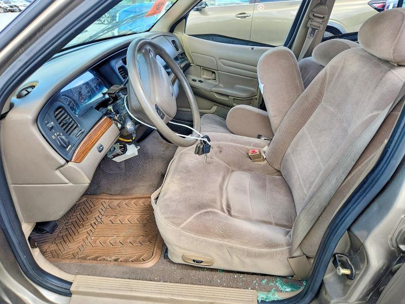 Photo 7 from auction – 2001 FORD CROWN VICTORIA with VIN 2FAFP74W71X175870