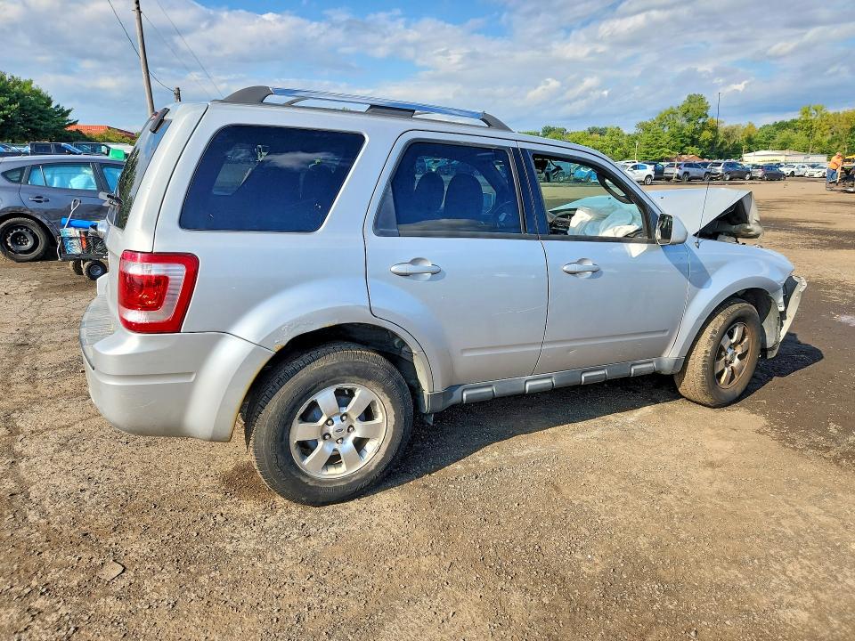 Photo 3 from auction – 2012 FORD ESCAPE with VIN 1FMCU9E73CKA96609
