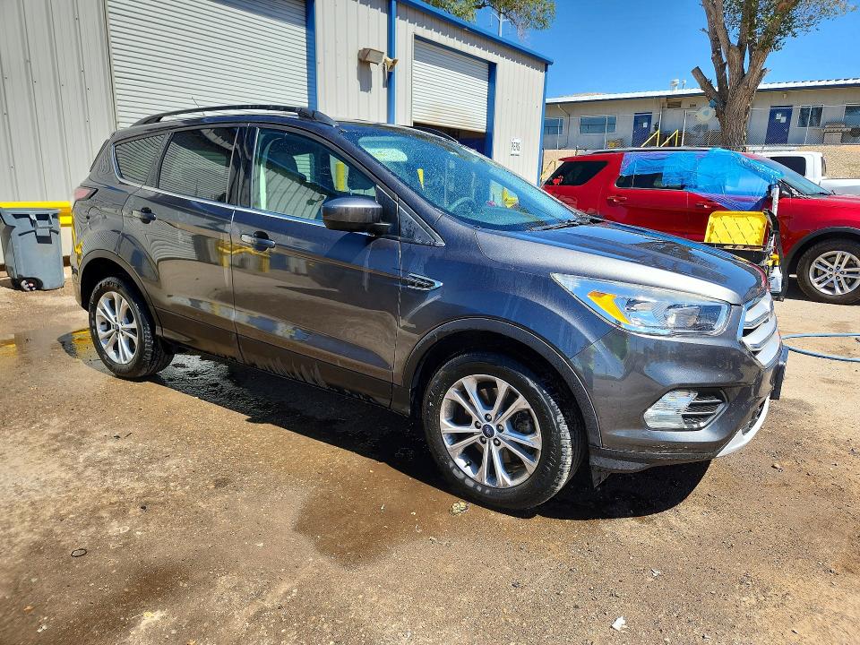 Zdjęcie 4 z aukcji – 2018 FORD ESCAPE z VIN 1FMCU9GD0JUC87506