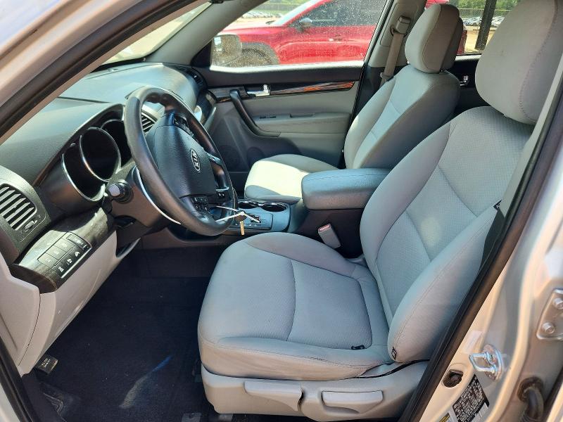 Photo 7 from auction – 2013 KIA SORENTO with VIN 5XYKTDA66DG346970