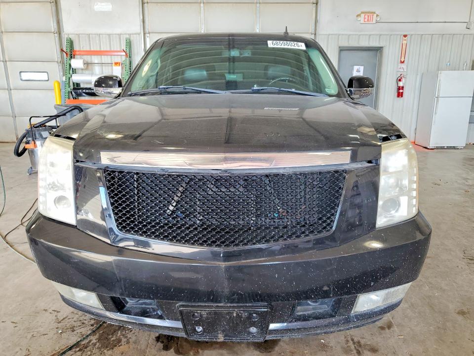 Photo 5 from auction – 2007 CADILLAC ESCALADE with VIN 1GYFK63867R374685