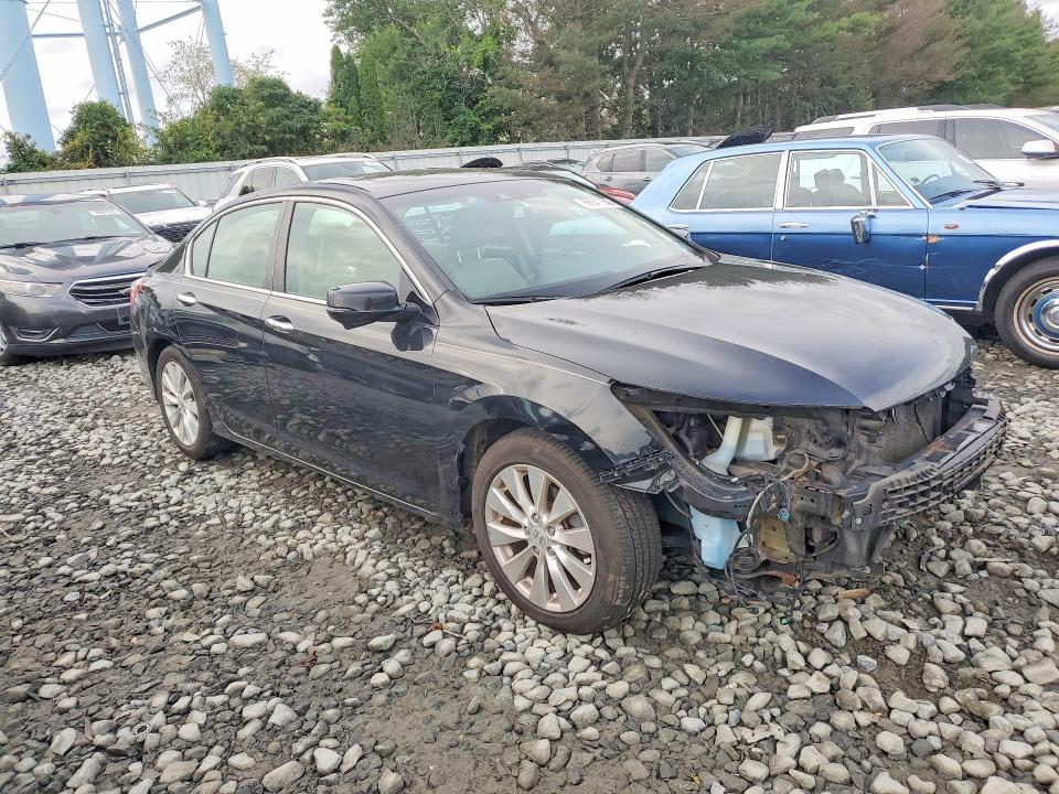 Снимка 4 от търг – 2013 HONDA ACCORD с VIN 1HGCR2F8XDA194596