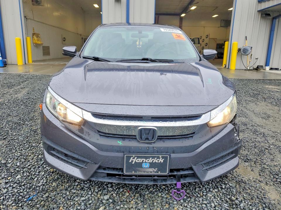 Снимка 5 от търг – 2017 HONDA CIVIC с VIN 19XFC2F71HE012789