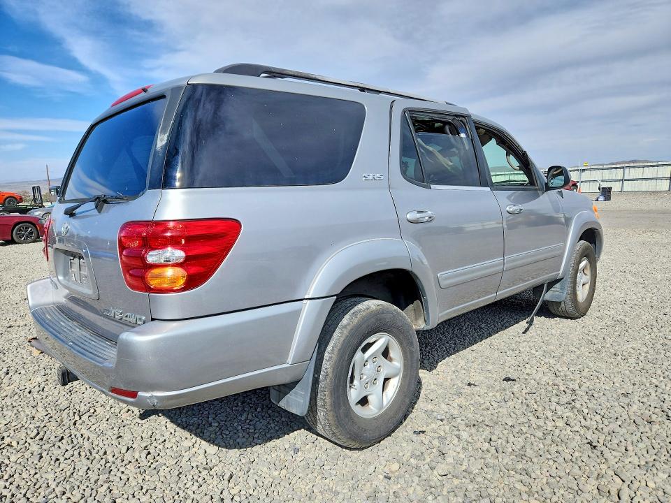 Photo 3 from auction – 2001 TOYOTA SEQUOIA with VIN 5TDBT44AX1S047545