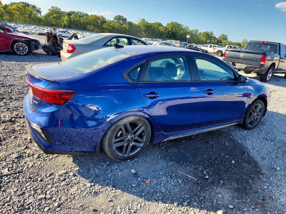 Photo 3 from auction – 2021 KIA FORTE with VIN 3KPF34AD5ME265634