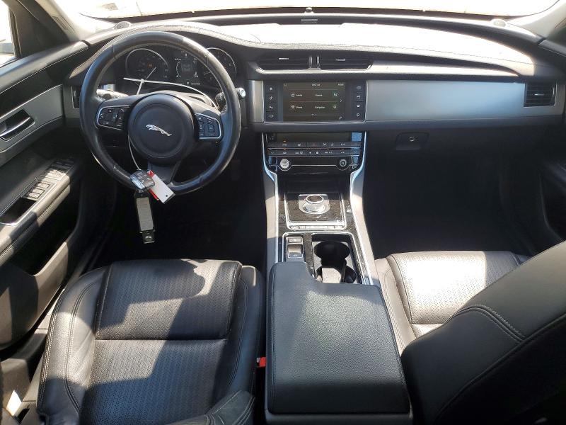 Photo 8 from auction – 2016 JAGUAR XF with VIN SAJBK4BV7GCY20377
