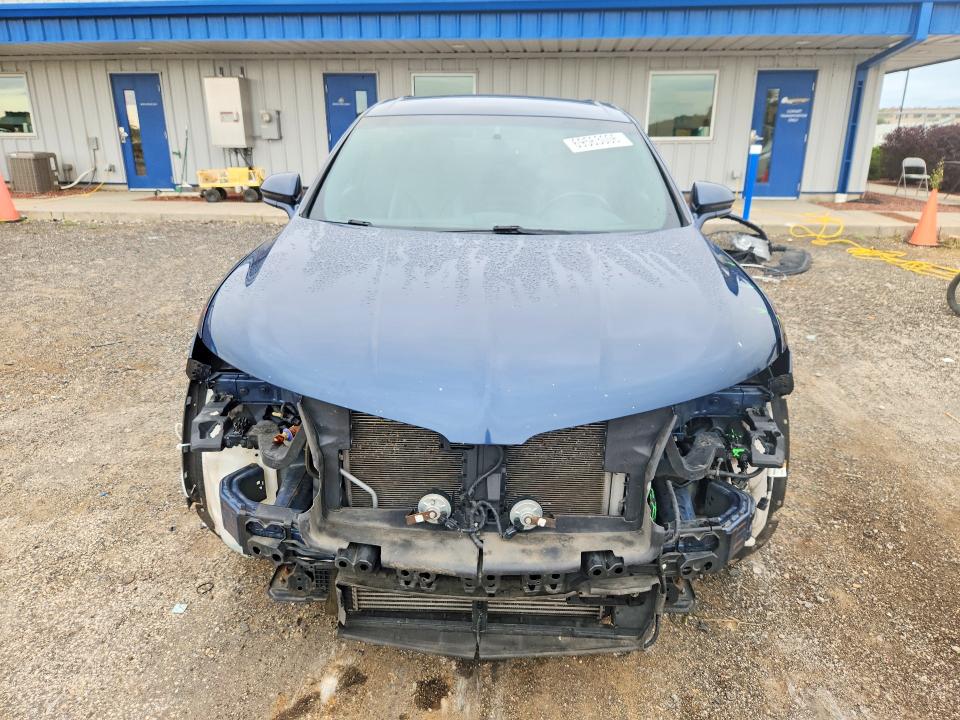 Photo 5 from auction – 2017 LINCOLN MKX with VIN 2LMPJ8KP7HBL18972