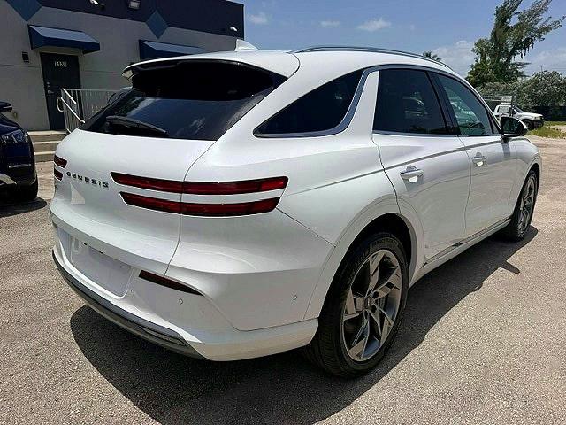 Photo 3 from auction – 2025 GENESIS ELECTRIFIED GV70 with VIN 5NMMCET15SH005210