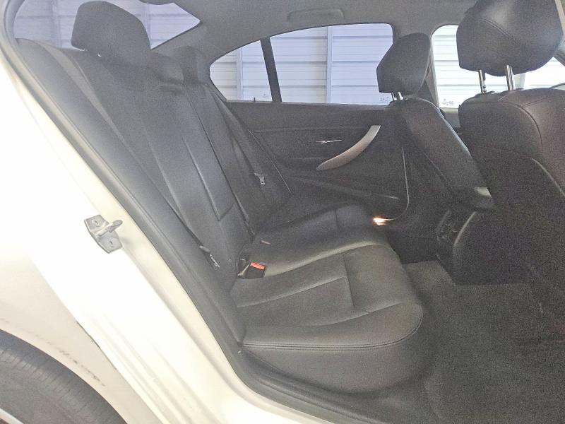 Photo 10 from auction – 2018 BMW 320 with VIN WBA8A9C55JAH12379