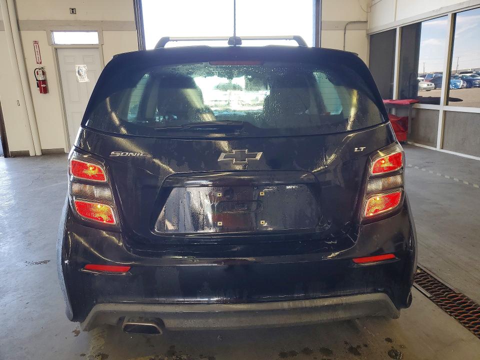Photo 6 from auction – 2018 CHEVROLET SONIC with VIN 1G1JD6SGXJ4134927
