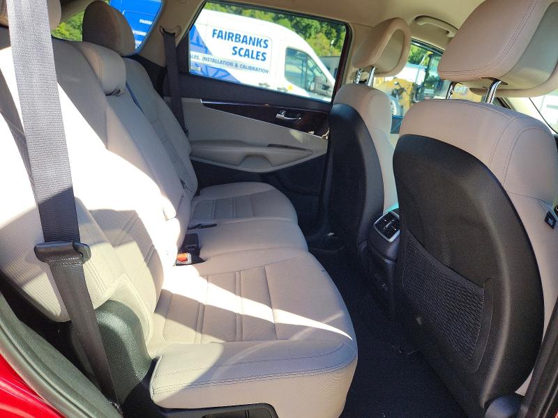 Photo 11 from auction – 2016 KIA SORENTO with VIN 5XYPG4A3XGG057952