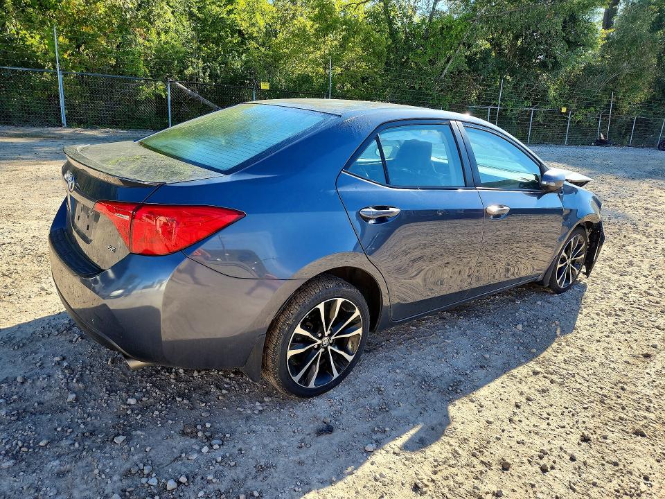 Photo 3 from auction – 2018 TOYOTA COROLLA with VIN 2T1BURHE3JC070259