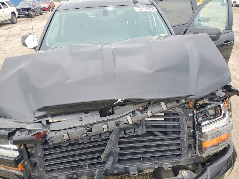 Photo 11 from auction – 2018 CHEVROLET SILVERADO with VIN 3GCUKREC7JG635071