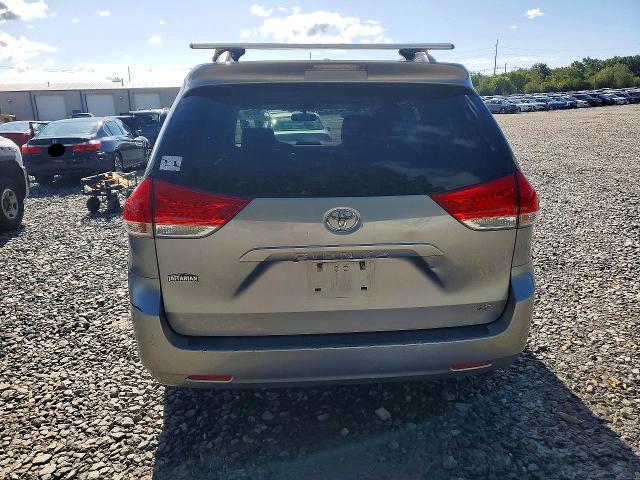 Photo 6 from auction – 2012 TOYOTA SIENNA with VIN 5TDKK3DC3CS233722
