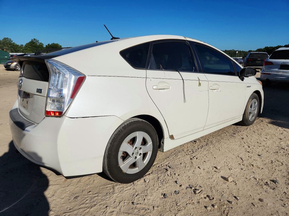 Photo 3 from auction – 2010 TOYOTA PRIUS with VIN JTDKN3DU8A0167023