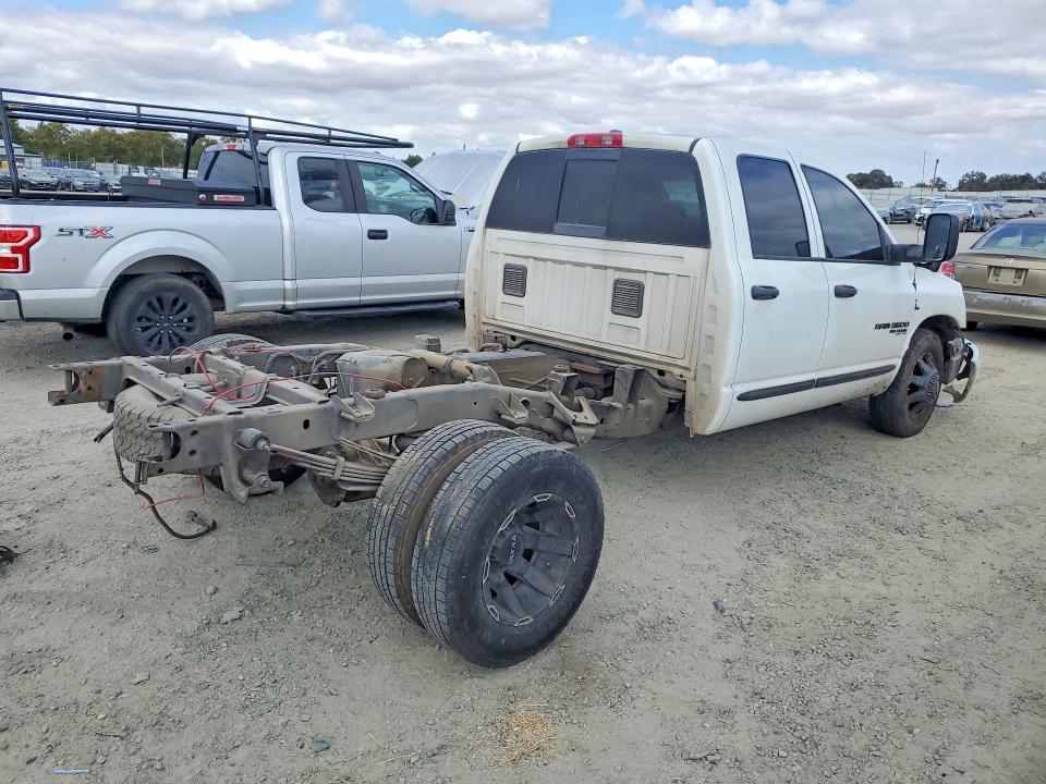 Foto 3 de la subasta – 2006 DODGE RAM 3500 con VIN 3D7ML48C56G139226