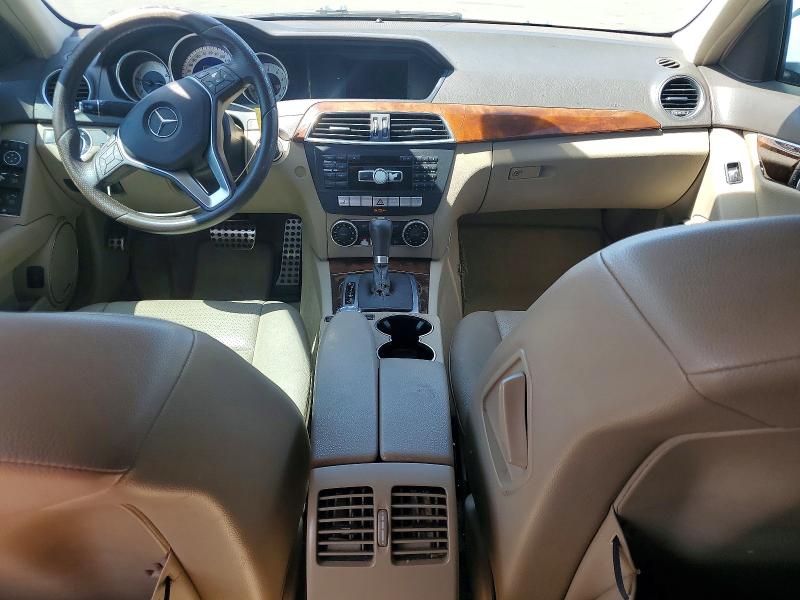 Photo 8 from auction – 2014 MERCEDES-BENZ C with VIN WDDGF4HB9EG198060