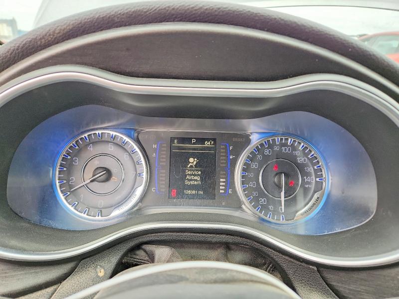 Photo 9 from auction – 2016 CHRYSLER 200 with VIN 1C3CCCAB0GN123868