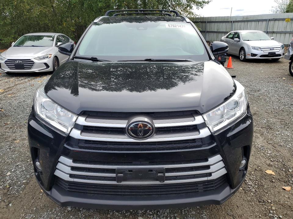 Photo 5 from auction – 2018 TOYOTA HIGHLANDER with VIN 5TDJZRFH4JS557746