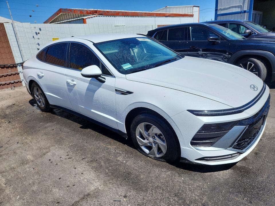 Photo 4 from auction – 2025 HYUNDAI SONATA with VIN KMHL24JA7SA514605