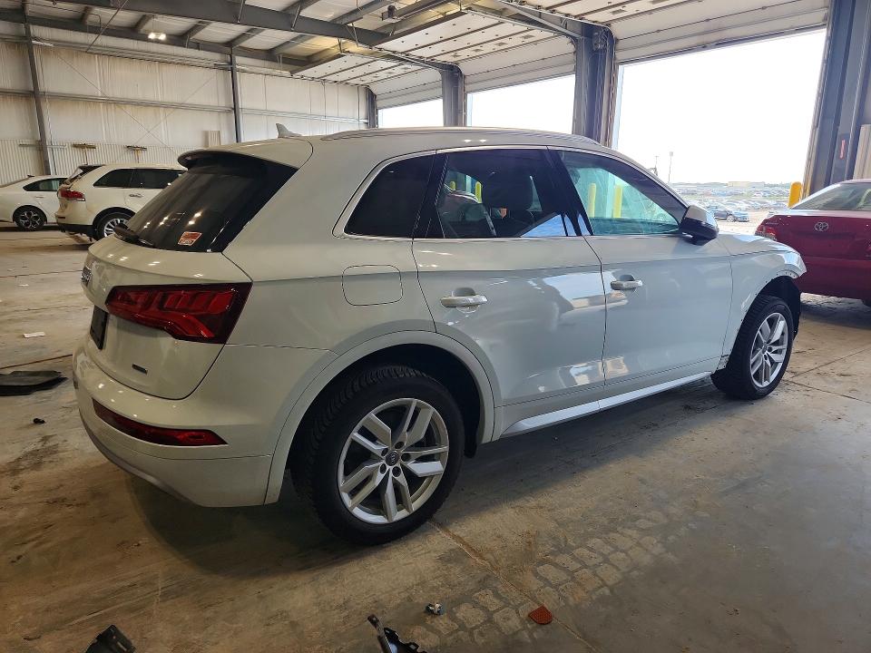 Zdjęcie 3 z aukcji – 2020 AUDI Q5 z VIN WA1ANAFY1L2054516