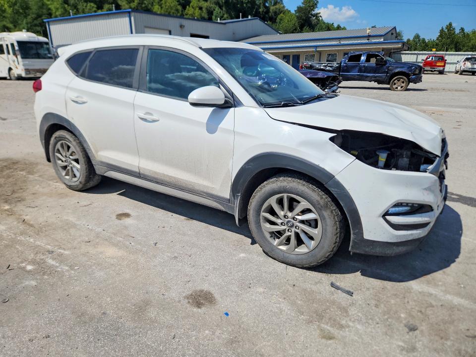 Photo 4 from auction – 2018 HYUNDAI TUCSON with VIN KM8J3CA48JU670951