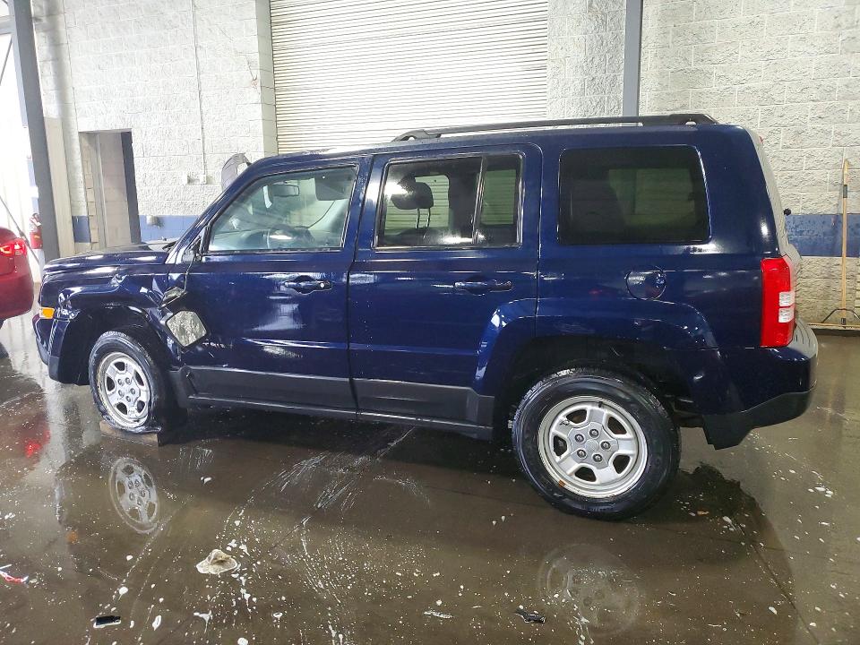 Photo 2 from auction – 2016 JEEP PATRIOT with VIN 1C4NJPBA8GD687846