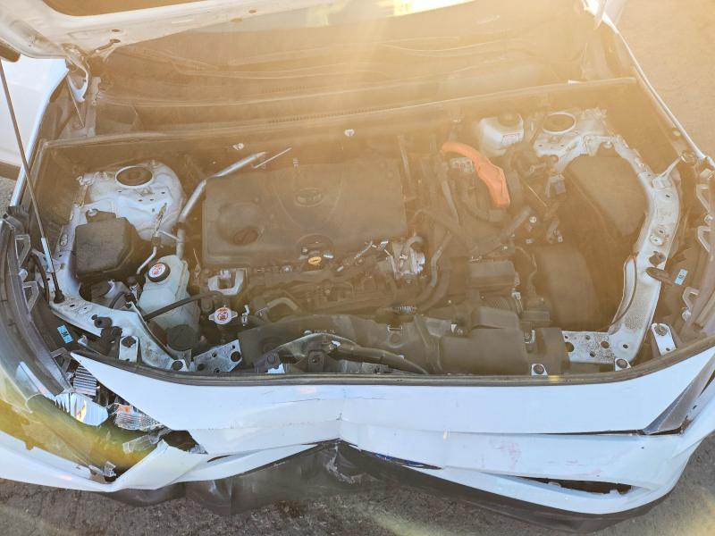Photo 11 from auction – 2022 TOYOTA RAV4 with VIN 4T3LWRFV2NU070251