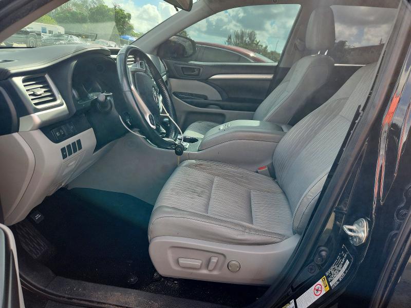 Снимка 7 от търг – 2019 TOYOTA HIGHLANDER с VIN 5TDZZRFH8KS349776