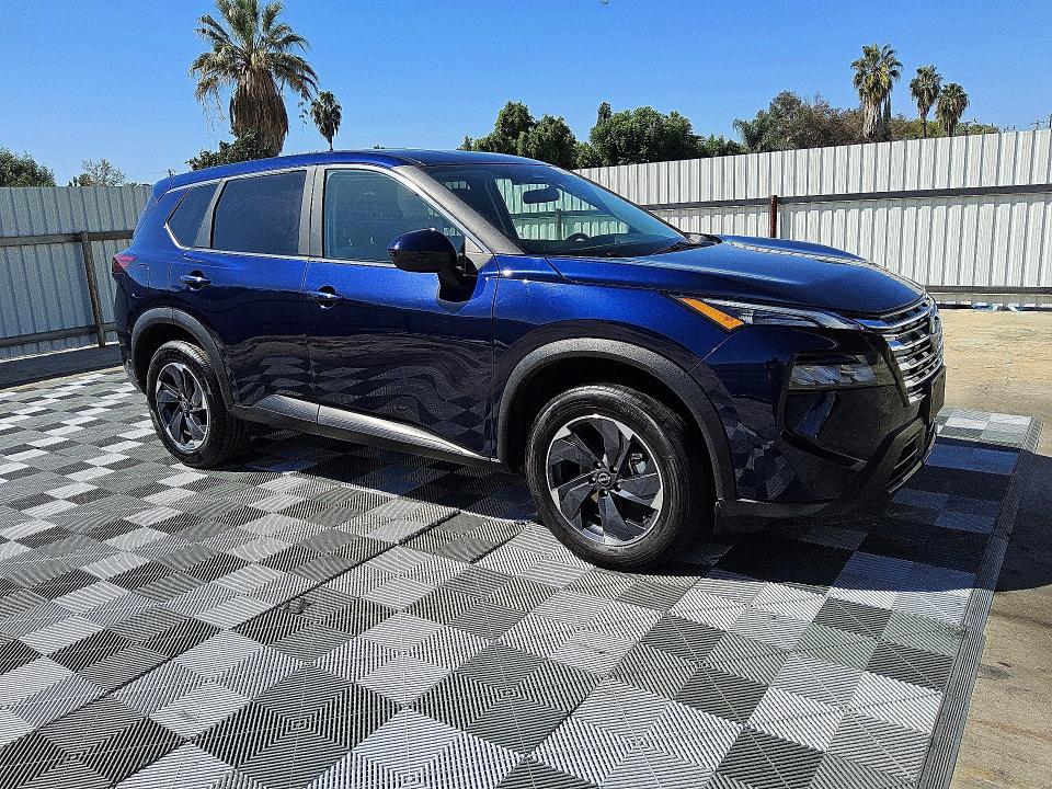 Photo 4 from auction – 2025 NISSAN ROGUE with VIN 5N1BT3BA8SC802459