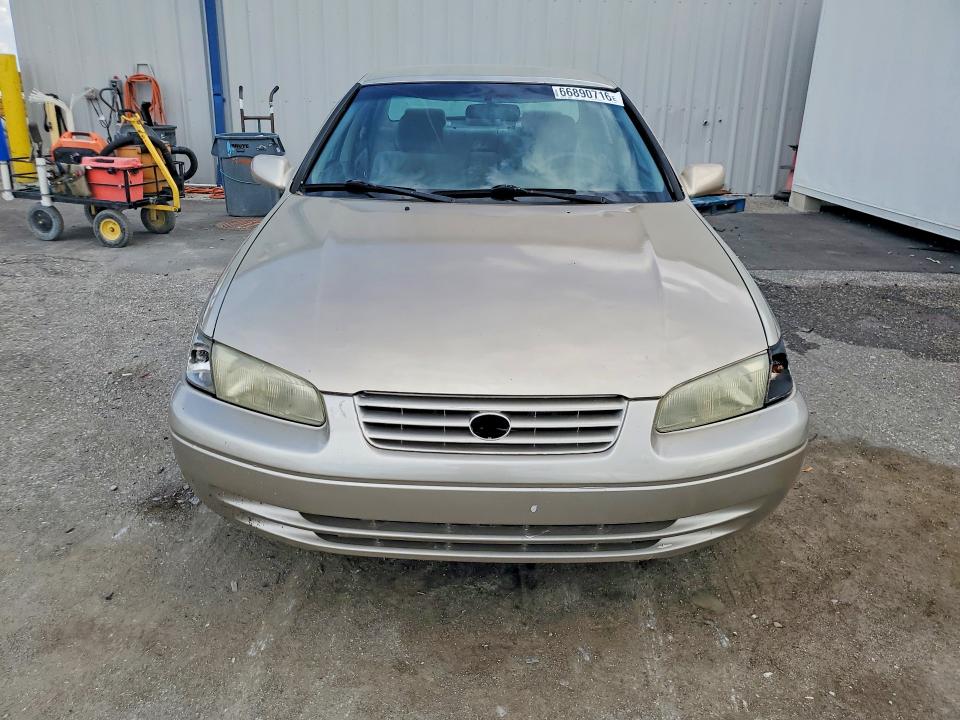 Снимка 5 от търг – 1998 TOYOTA CAMRY с VIN 4T1BG22KXWU234061